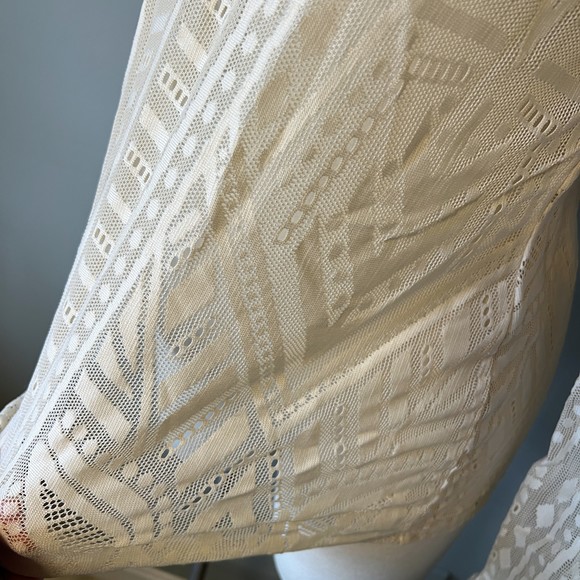 BCBG L Agda Cream Off White Lace Mesh See Through Stretch Top Shirt POSH56 - Picture 4 of 12